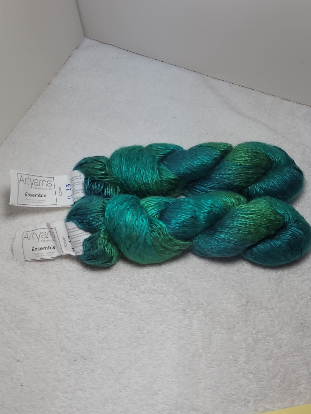 Artyarns Ensemble Silk Cahmere Blend Yarn - Teal & Green Ombre 2 Skeins NWT